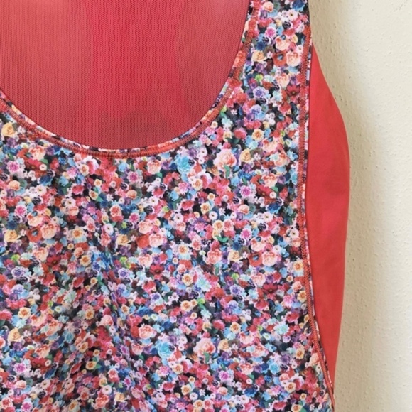 Lululemon Mesh With Me Tank Prism Petal Multi - Picture 6 of 9